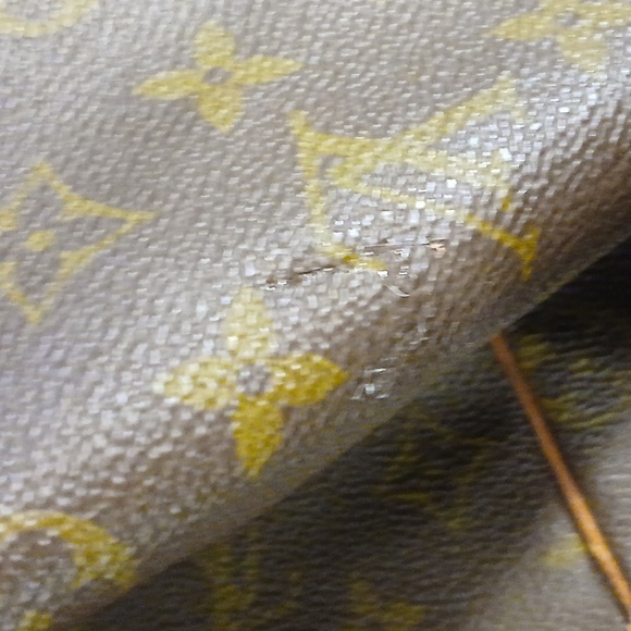 Louis Vuitton  Monogram Speedy 30 Hand Bag - Picture 14 of 16